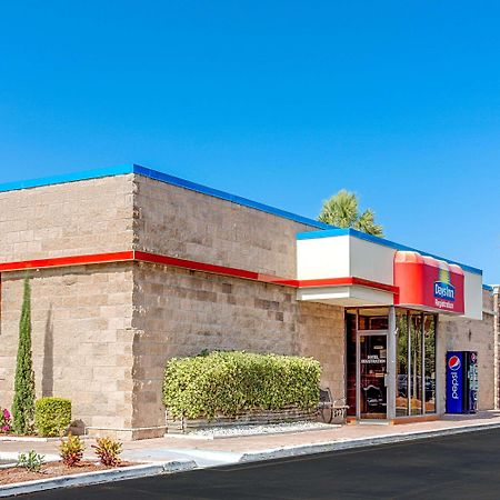 Days Inn By Wyndham Bradenton - Near The Gulf Exteriör bild