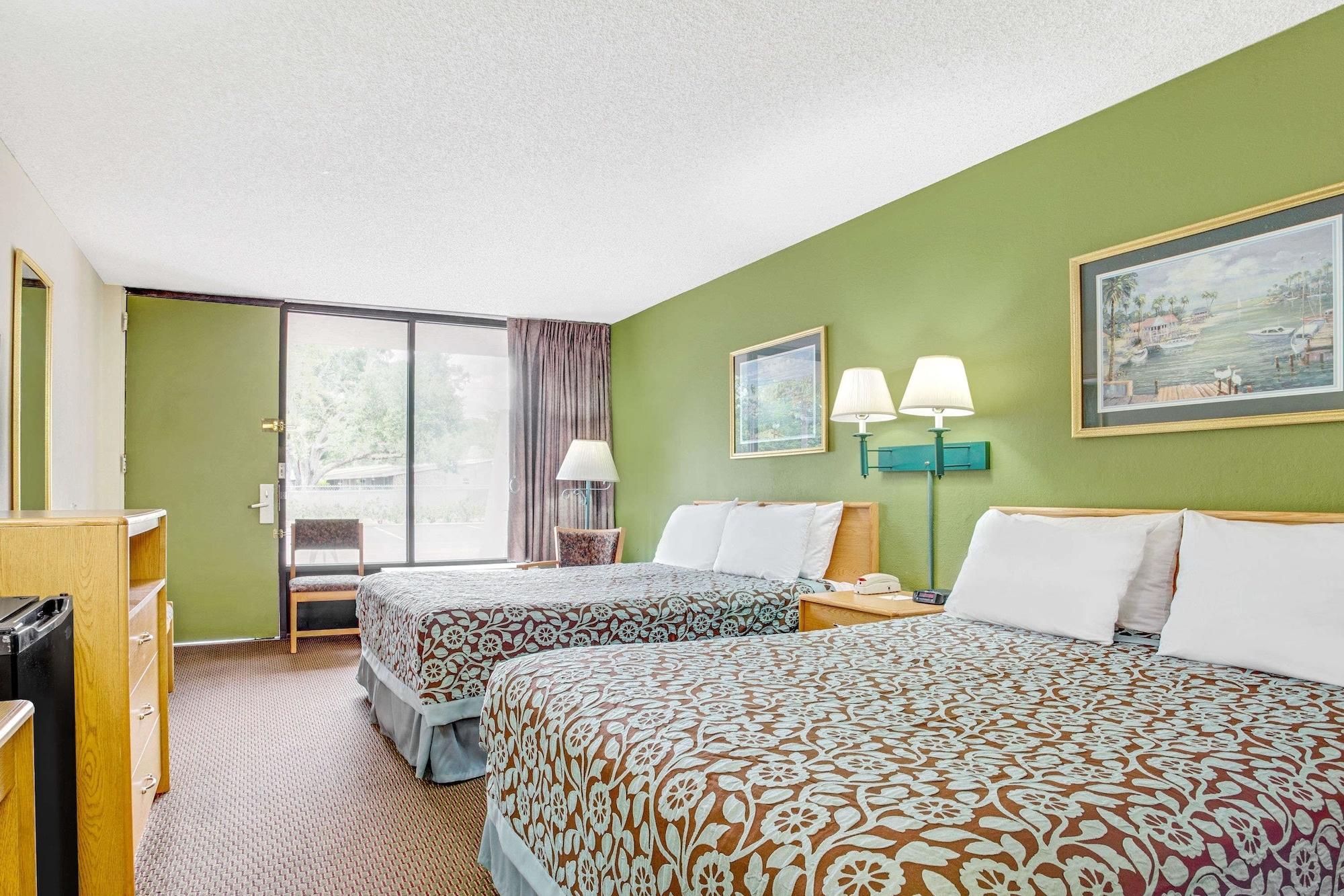 Days Inn By Wyndham Bradenton - Near The Gulf Exteriör bild