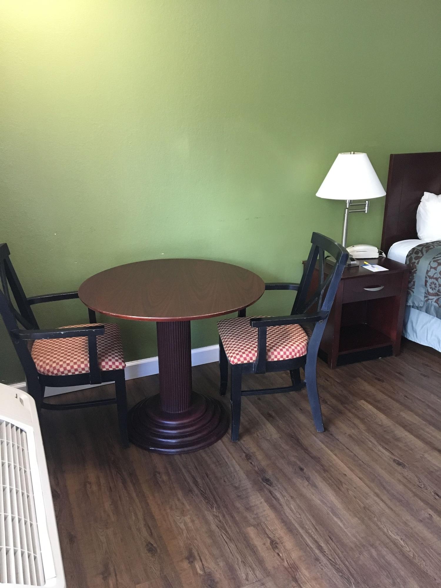 Days Inn By Wyndham Bradenton - Near The Gulf Exteriör bild