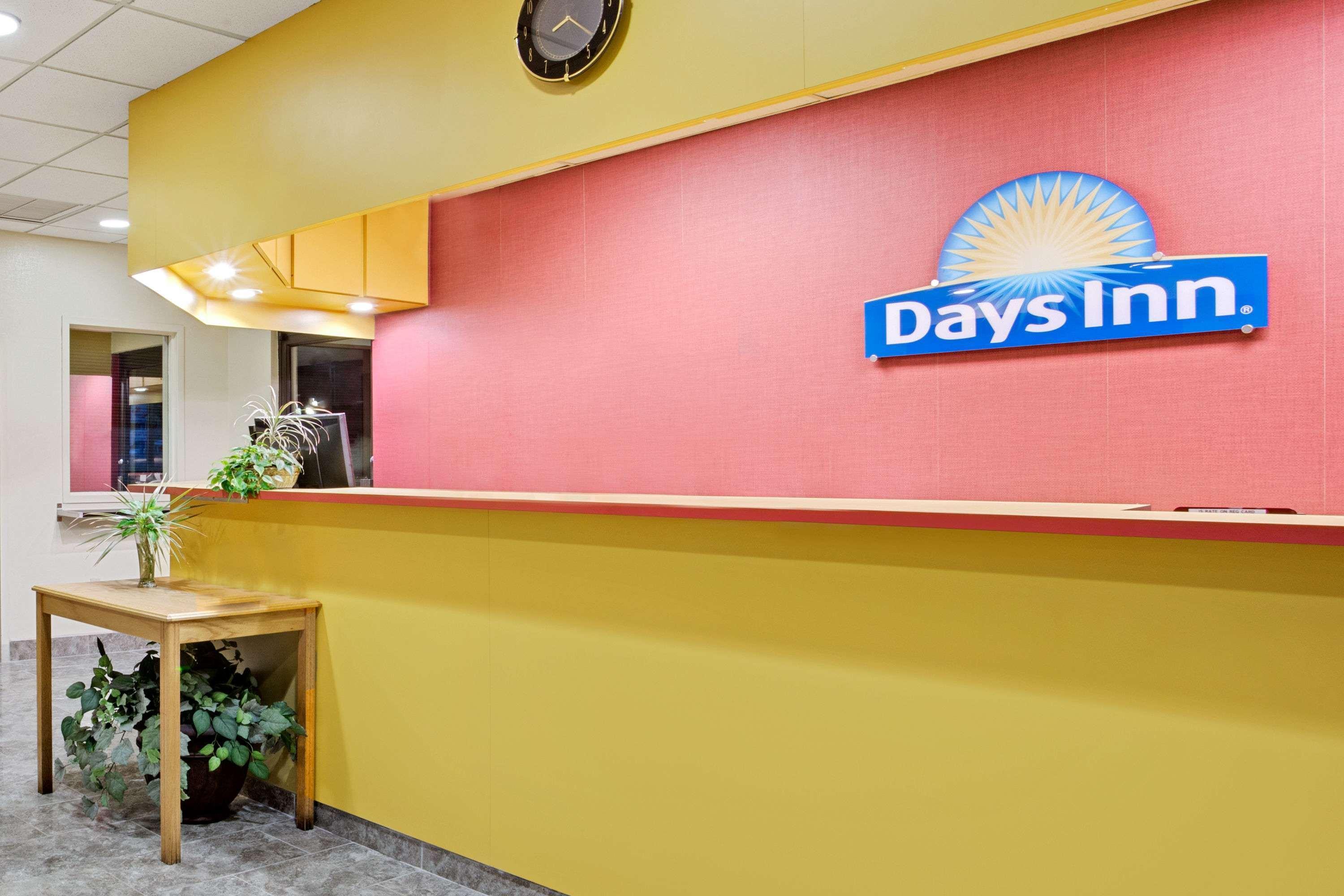 Days Inn By Wyndham Bradenton - Near The Gulf Exteriör bild